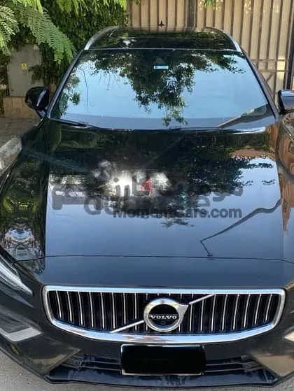 فولفو V60 موديل 2021 مستعملة للبيع
