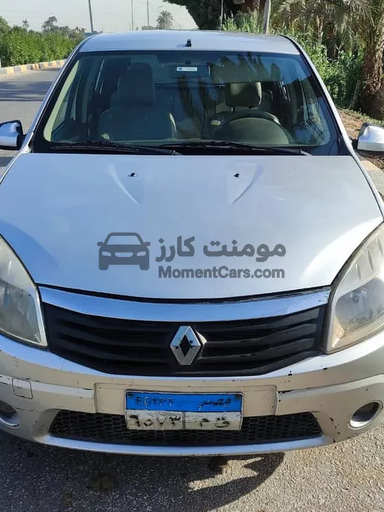 رينو سانديرو 2011 مانيوال هاتشباك للبيع