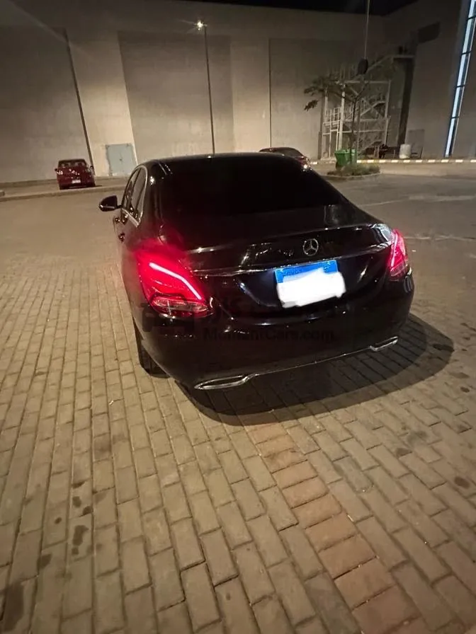 مرسيدس C180 2016 سيدان اتوماتيك