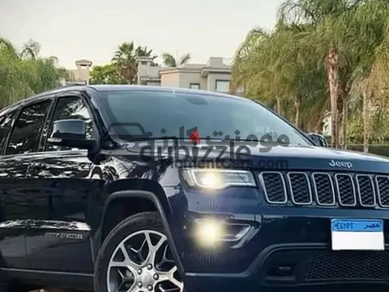 جيب جراند شيروكي 2019 كسر زيرو ٤٣ ألف كم للبيع