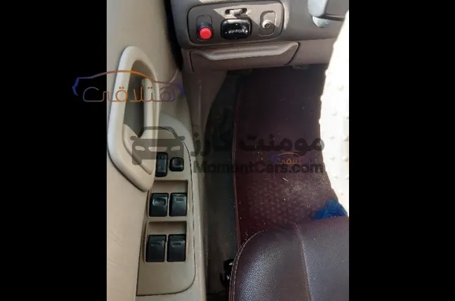 تويوتا كورولا 2000 مانيوال سيدان