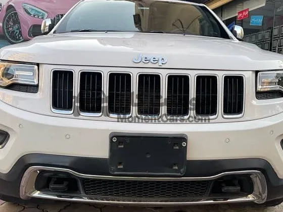 جيب جراند شيروكي 2018 مستعملة للبيع بعداد 108 ألف كم