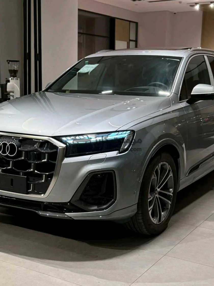أودي Q7 S-Line 2025 كسر زيرو ضمان وكيل