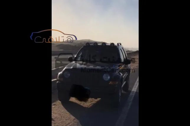 جيب رينيجيد 2005 اتوماتيك فرش جلد للبيع