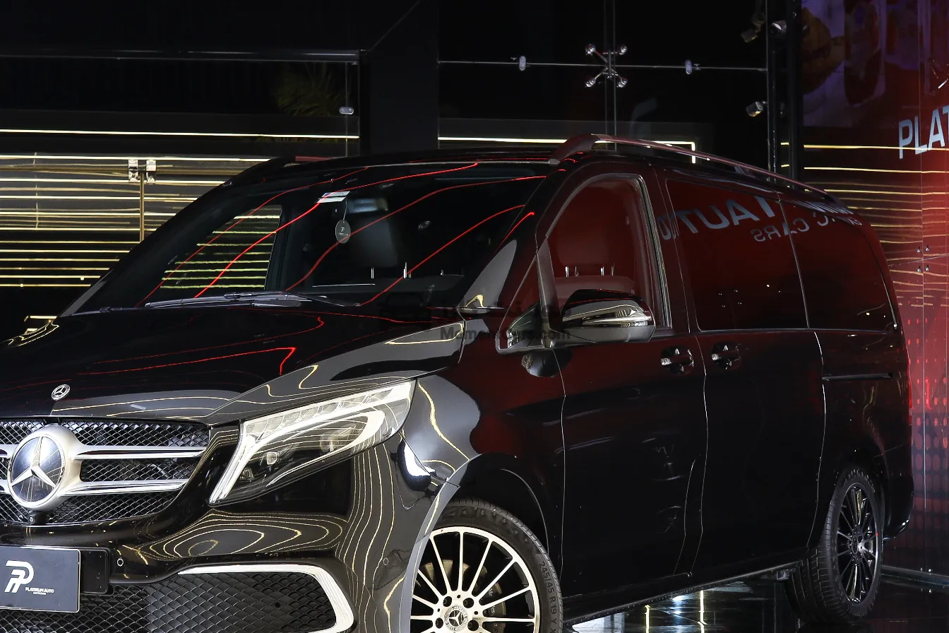 مرسيدس V250 فان 2022 اتوماتيك كسر زيرو 13000 كم