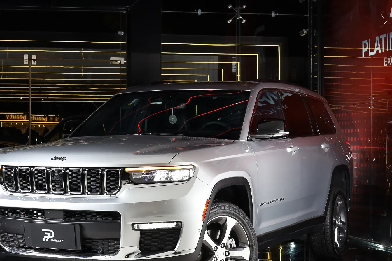 جيب جراند شيروكي 2024 جديدة اتوماتيك 6 سلندر