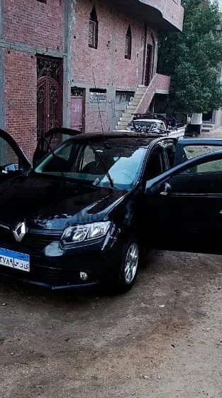 رينو لوجان 2015 مانيوال بنزين للبيع