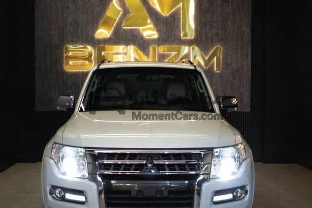 باجيرو 2022 GLS 39000 كم اتوماتيك للبيع
