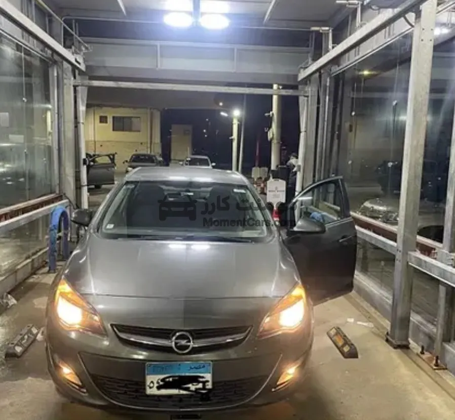 أوبل أسترا 2020 اتوماتيك 162 ألف كم للبيع