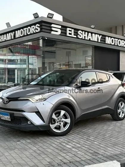 تويوتا C-HR 2017 اعلى فئة - 104 ألف كم