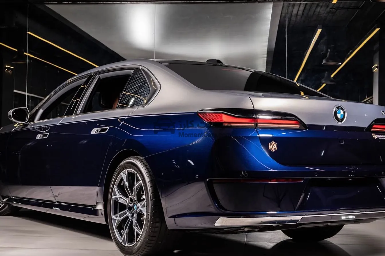 بي ام دبليو 740i 2025 فخمة زيرو للبيع