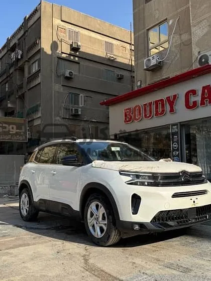 ستروين C5 اير كروس 2023 زيرو أول فئة للبيع