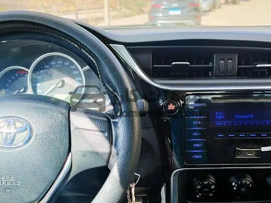 تويوتا كورولا 2018 اتوماتيك فئة ثانية
