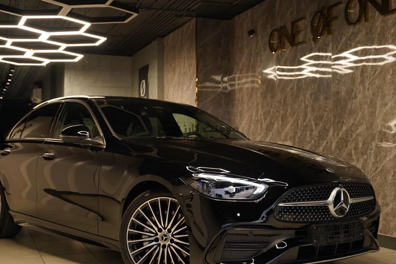 مرسيدس C180 AMG 2025 زيرو كل الكماليات