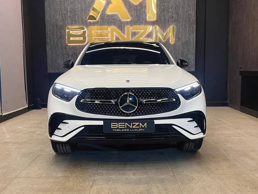 مرسيدس GLC 300 كوبيه 2025 AMG تجهيزات كاملة