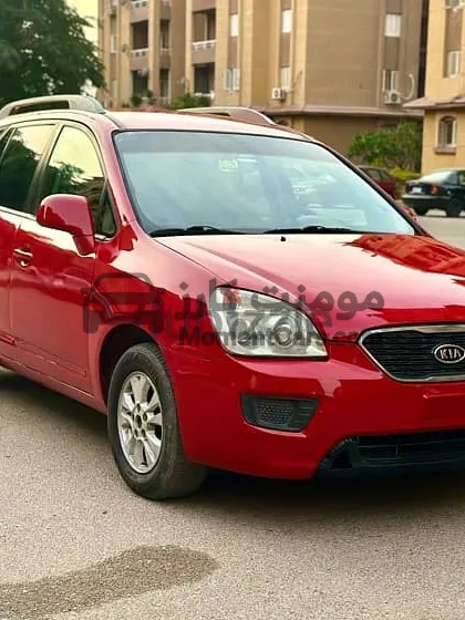 كيا كارينز 2011 أوتوماتيك للبيع بحالة ممتازة