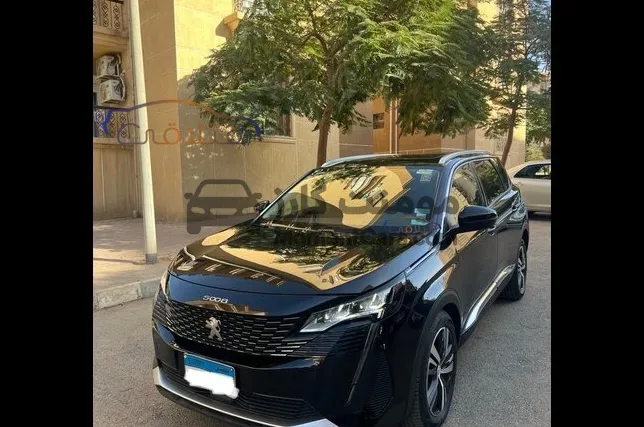 بيجو 5008 أتوماتيك 2022 فرش جلد