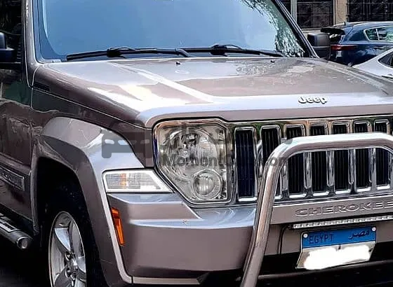 جيب شيروكي 2012 فابريكة صيانة وكيل للبيع