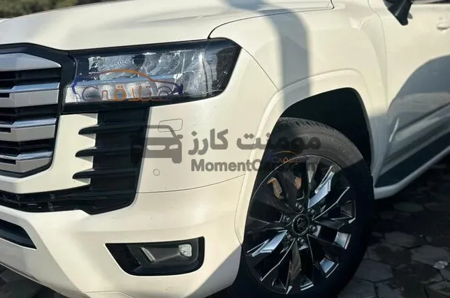 تويوتا لاند كروزر 2022 اتوماتيك للبيع