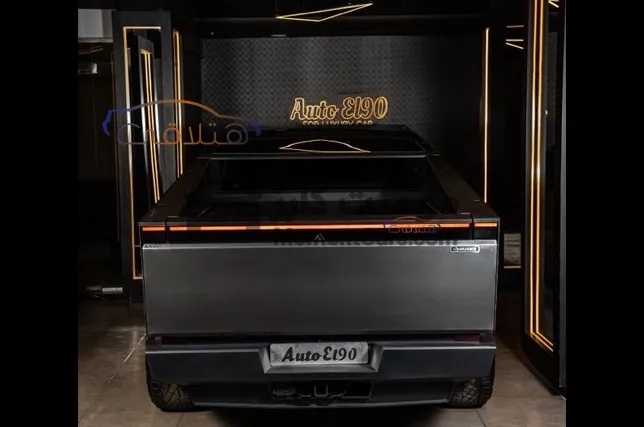 تسلا سايبرتراك 2024 كهرباء للبيع