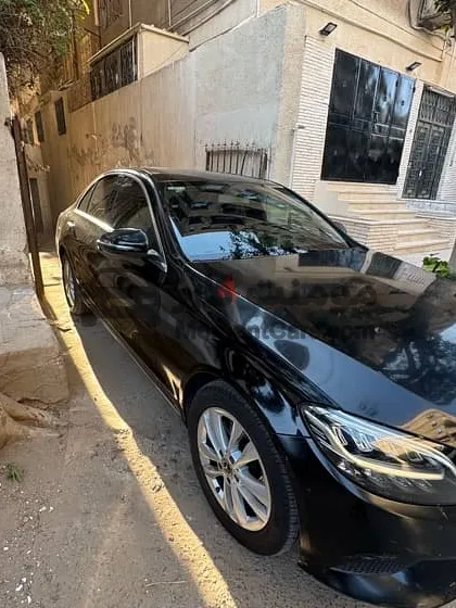 مرسيدس C180 2019 افنجارد وكيل فابريكة اوتوماتيك للبيع