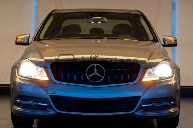 مرسيدس C180 2013 اوتوماتيك سيدان للبيع