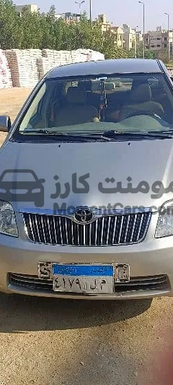 تويوتا كورولا 2005 اوتوماتيك سيدان لون ذهبي للبيع