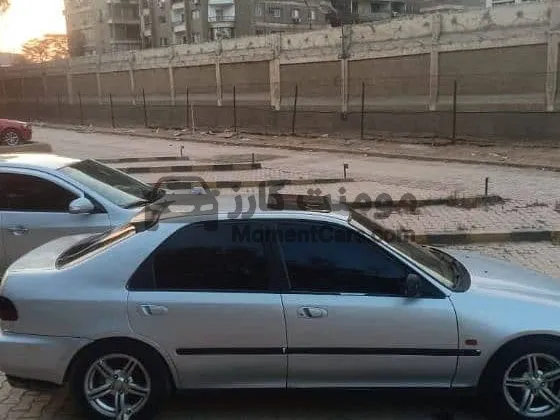 هوندا سيفيك 1994 SIR مانيوال فتحة سقف للبيع