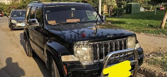 جيب شيروكي 2011 (KK) بحالة ممتازة للبيع