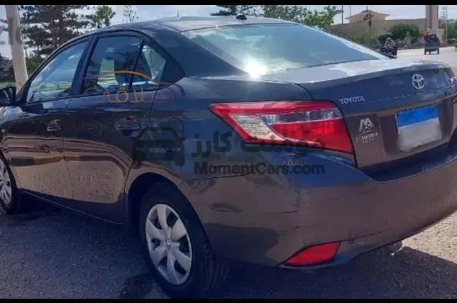 تويوتا ياريس 2015 اتوماتيك شاشة وكاميرا للبيع