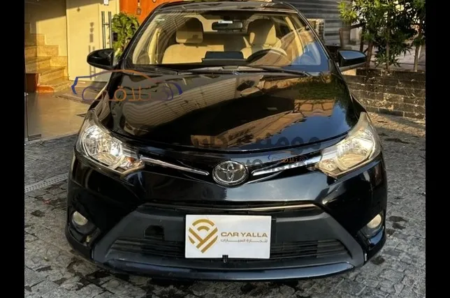 تويوتا ياريس 2015 اتوماتيك سيدان