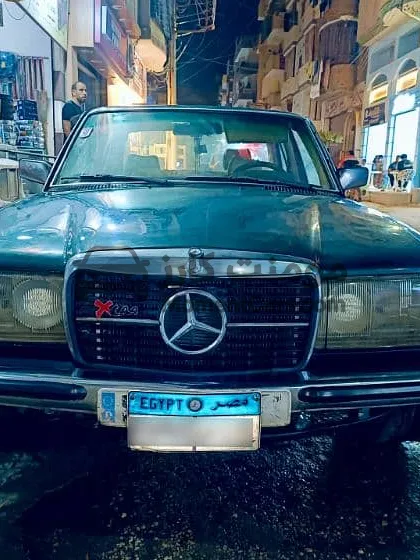 مرسيدس 200 موديل 1981 W123 معدلة للبيع