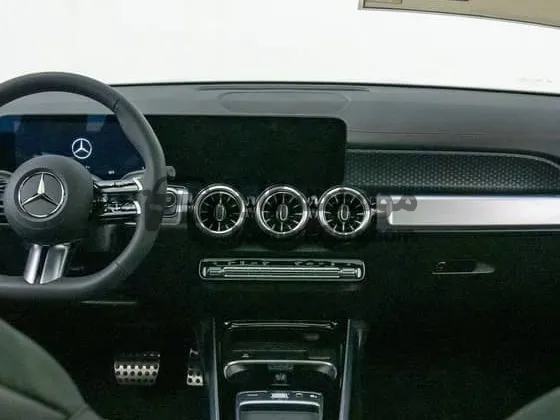 مرسيدس EQB 260 كهرباء 2025 جديدة - كاش باك وتقسيط