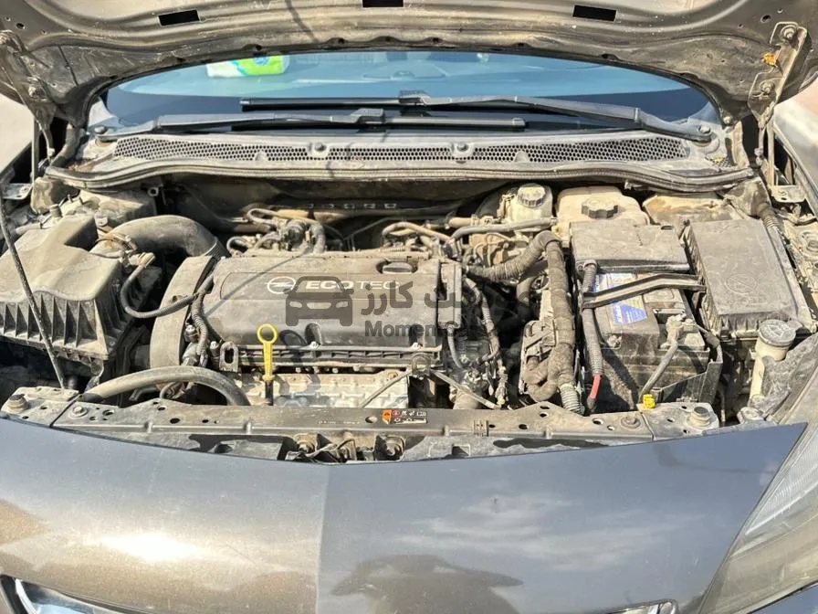 أوبل أسترا J 2014 اتوماتيك سيدان للبيع