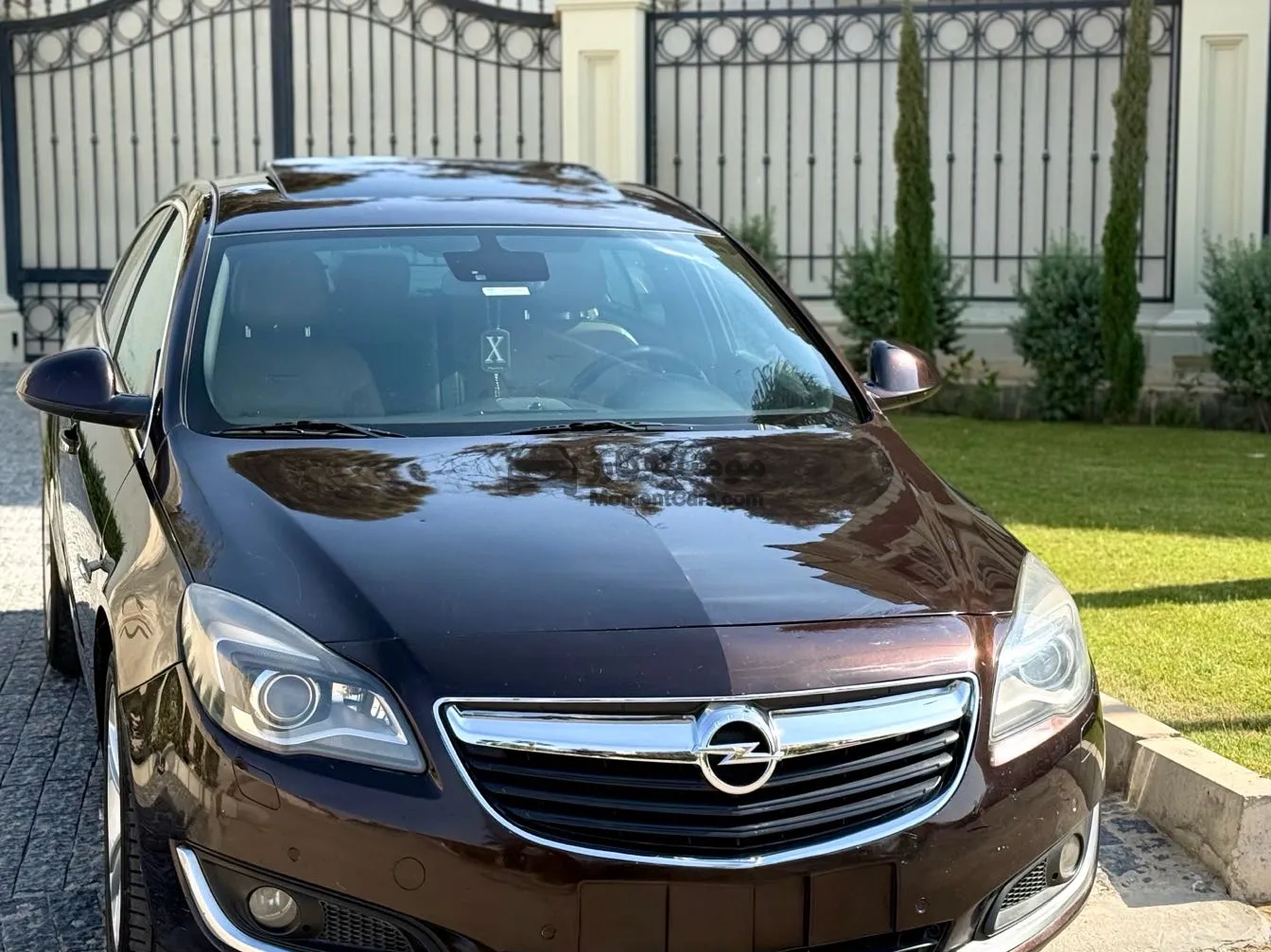 أوبل انسيجنيا 2015 أعلى فئة فرش جلد فتحة سقف