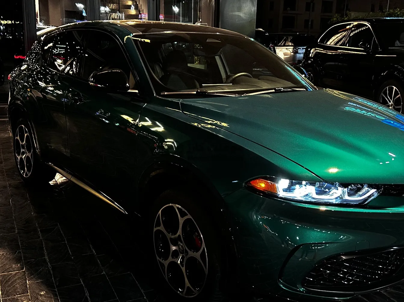 ألفاروميو تونالي 2024 جديدة فئة VELOCE للبيع