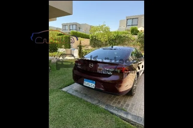 أوبل أنسيجنيا 2020 جراند سبورت للبيع