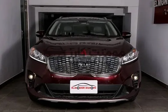 للبيع كيا سورينتو 2019 توب لاين 3500cc اوتوماتيك