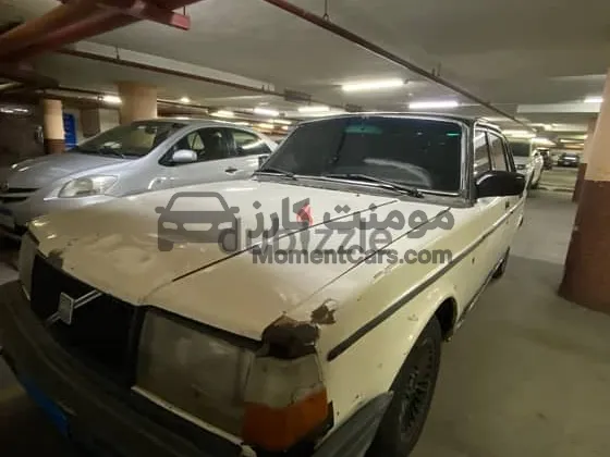 فولفو 240 موديل 1988 سيدان مانيوال للبيع
