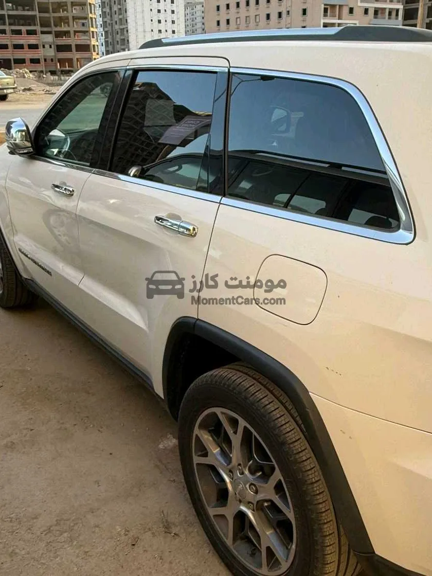 جيب جراند شيروكي 2020 اتوماتيك 5700 سي سي للبيع