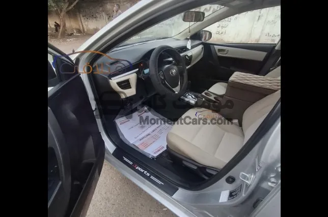 تويوتا كورولا 2015 اتوماتيك للبيع
