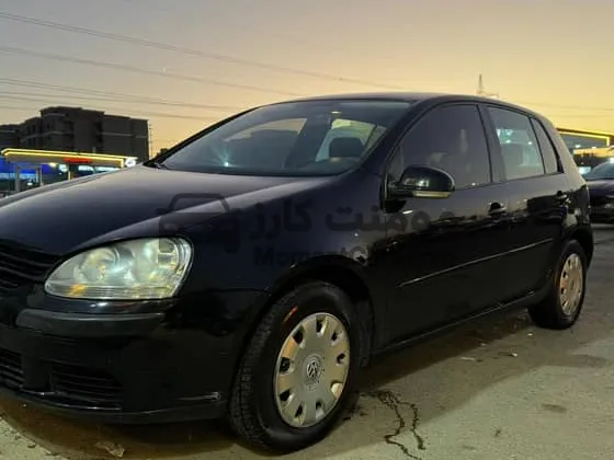 فولكس فاجن جولف 5 موديل 2005 مانيوال 1400cc للبيع