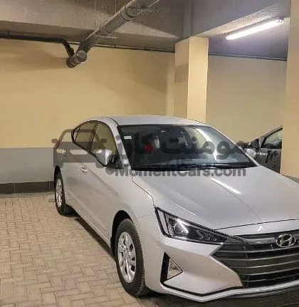 هيونداي إلنترا 2025 كاملة اتوماتيك 7000 كم