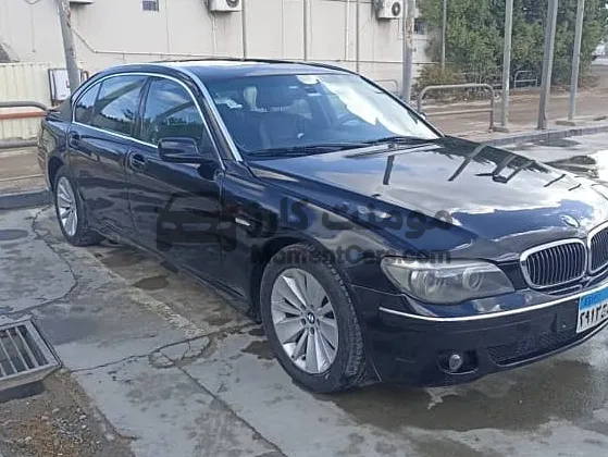بي ام دبليو 740 موديل 2007 عداد 30 ألف فقط
