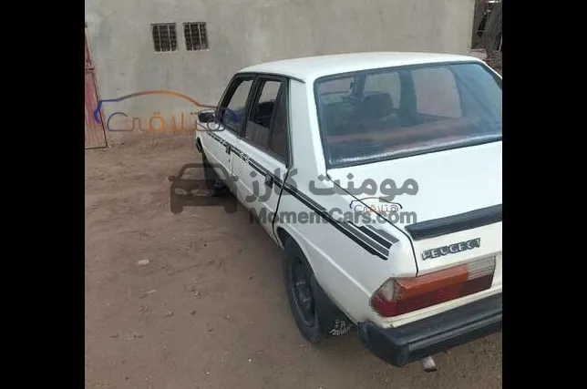 بيجو 305 موديل 1979 مانيوال للبيع