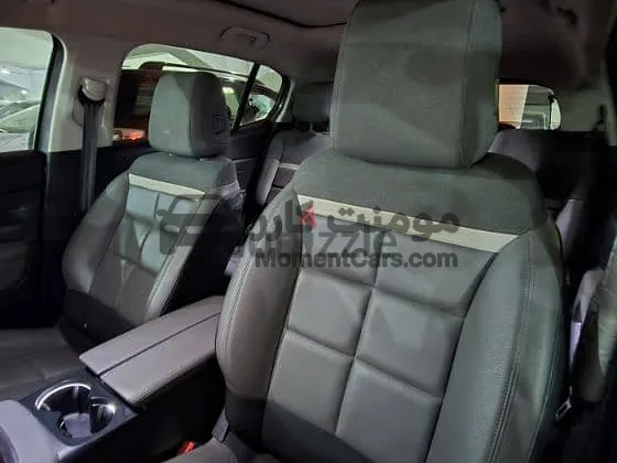 سيتروين C5 اير كروس 2020 فئة Feel للبيع بحالة ممتازة