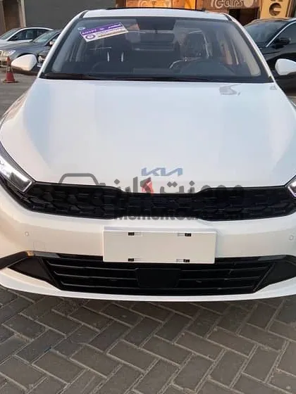 كيا كي 3 2025 زيرو أعلى فئة كل الكماليات للبيع