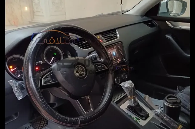 سكودا اوكتافيا A7 2018 اتوماتيك فئة تانية