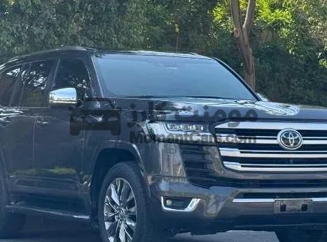 تويوتا لاند كروزر 2022 VXR اتوماتيك