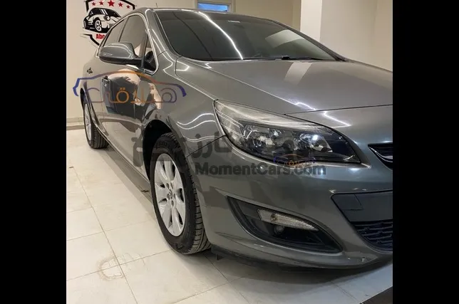 اوبل استرا سيدان 2019 اتوماتيك للبيع